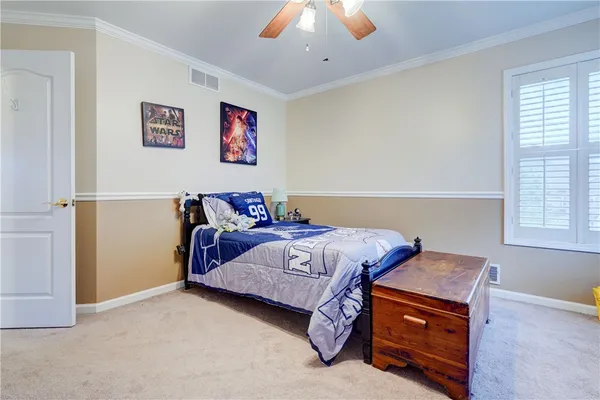 $499,900 | 109 Whistlers Cove Lane, Greece, NY 14612