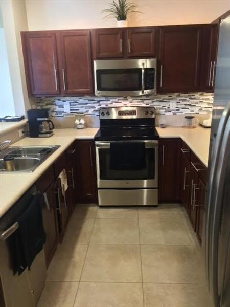 9217 Southwest 170th Place Miami, FL 33196 - Photo 13 of 41 Photo 13