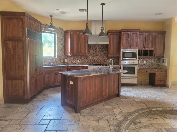 $4,997 | 1953 Freedom Drive, Clearwater, FL 33755