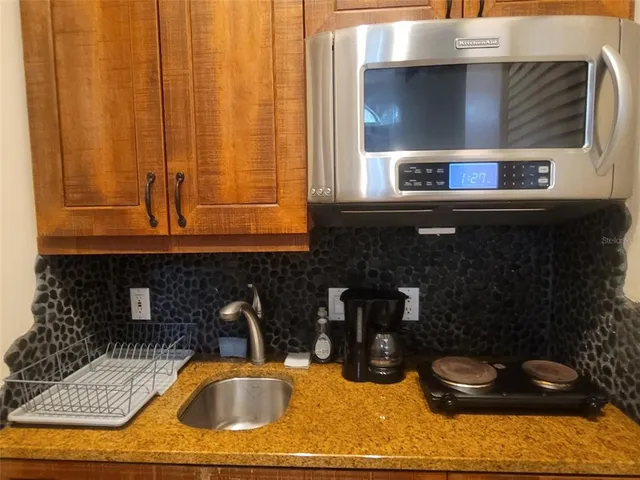 $6,500 | 1953 Freedom Drive, Clearwater, FL 33755