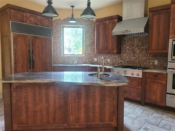 $4,997 | 1953 Freedom Drive, Clearwater, FL 33755