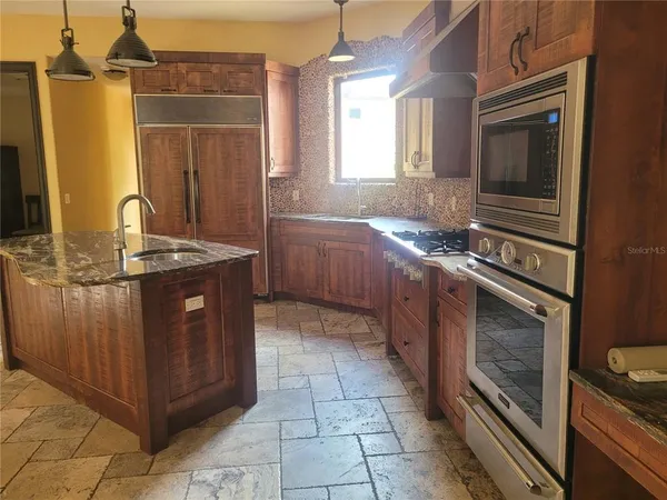 $4,997 | 1953 Freedom Drive, Clearwater, FL 33755