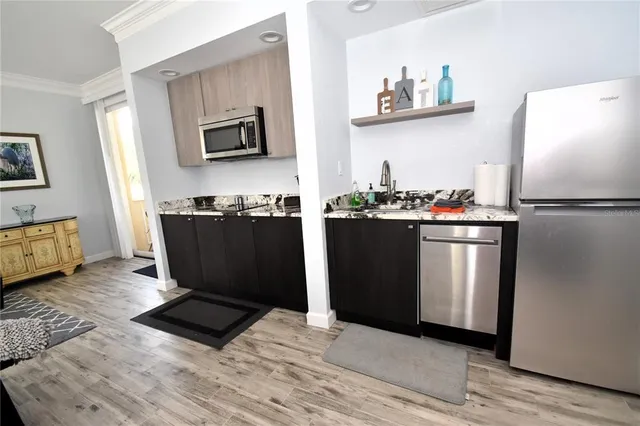 $2,500 | 51 Macewen Drive, Unit 1, Osprey, FL 34229