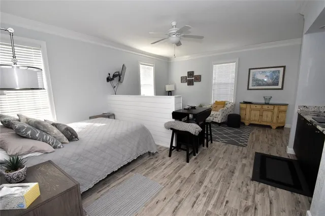 $2,500 | 51 Macewen Drive, Unit 1, Osprey, FL 34229