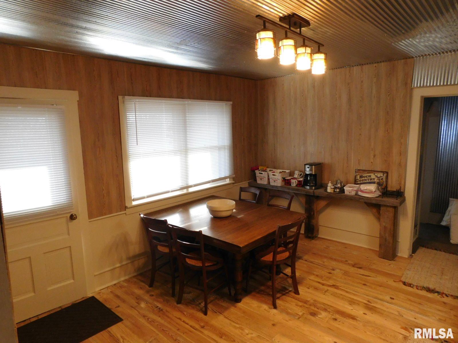 4831 Kirby Road Iuka, IL 62849 - Photo 2 of 30