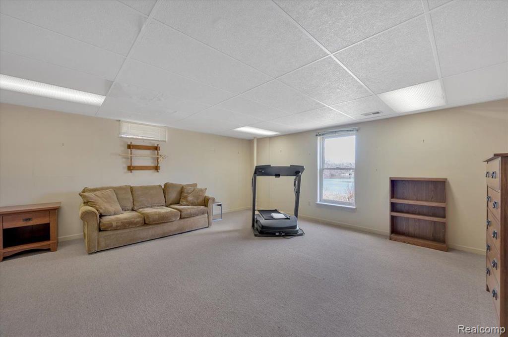 3351 Fairgrove Terrace Rochester Hills, MI 48309 - Photo 21 of 33