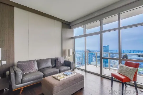 a view of a livingroom with furniture