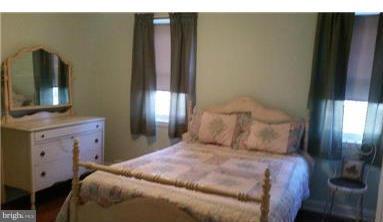 52 Hillvale Road Baltimore, MD 21229 - Photo 16 of 21 Bedroom