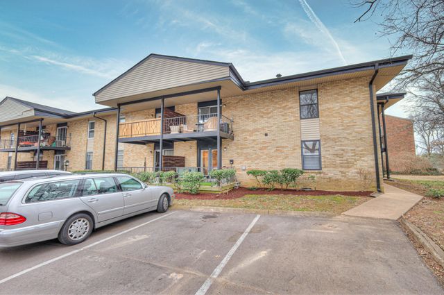 $349,500 | 4425 Westlawn Drive, Unit D106, Nashville, TN 37209