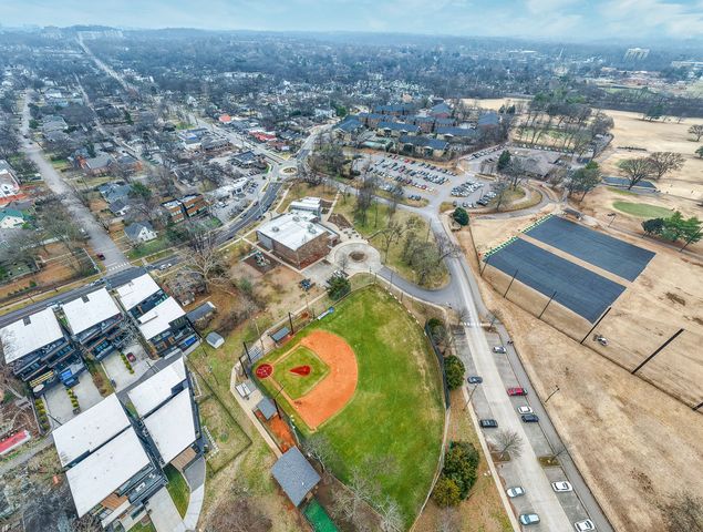 $349,500 | 4425 Westlawn Drive, Unit D106, Nashville, TN 37209