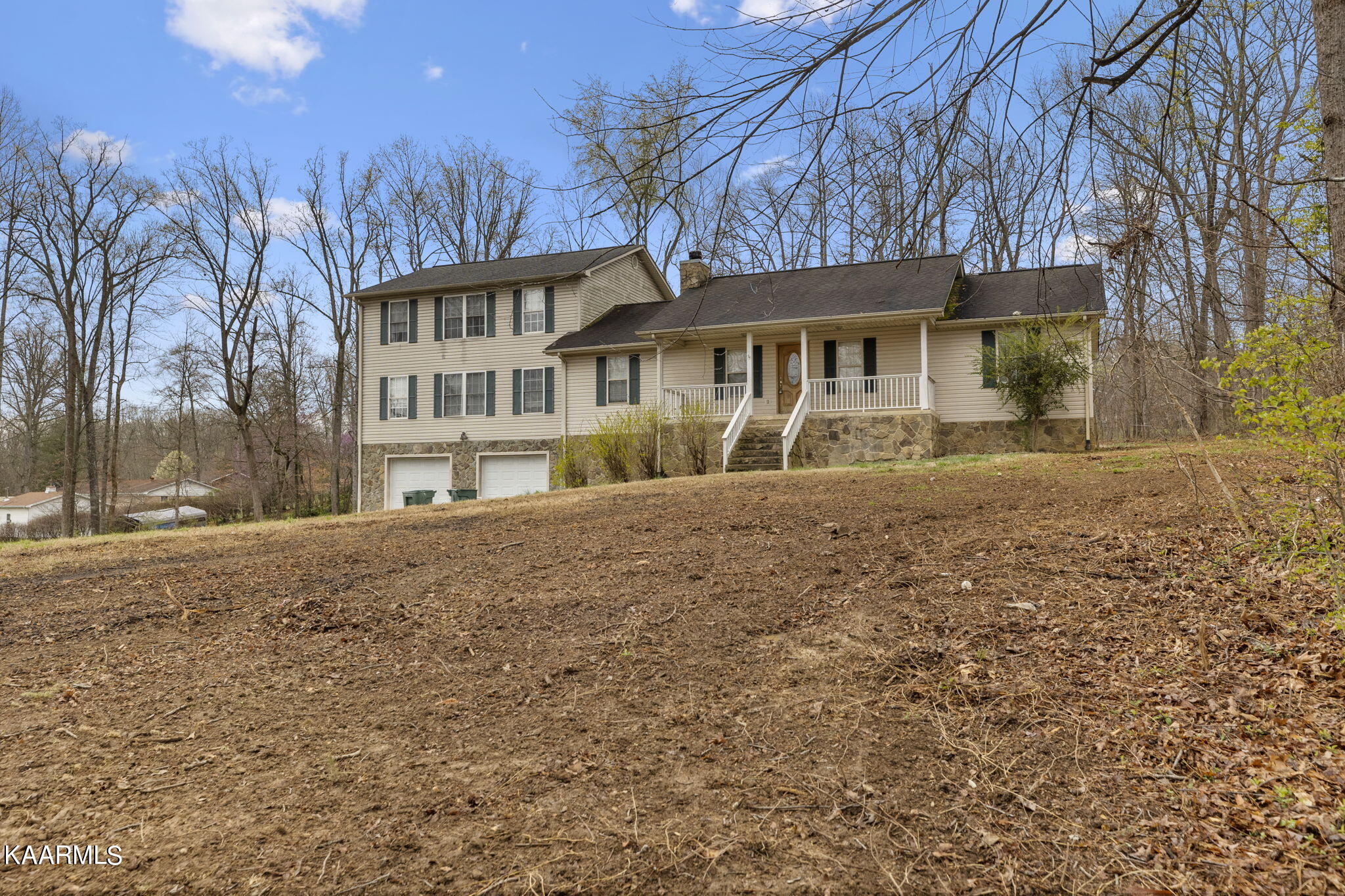 2050 Buckingham Road Greeneville, TN 37743 - Photo 1 of 37 2-web-or-mls-217A2174