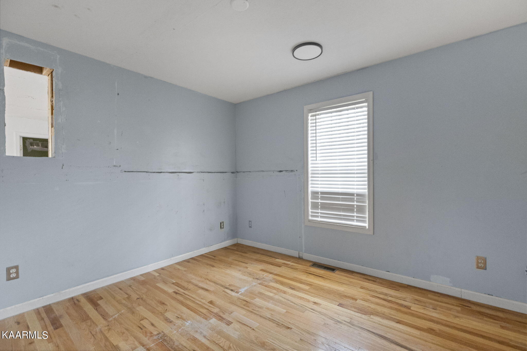 2050 Buckingham Road Greeneville, TN 37743 - Photo 10 of 37 10-web-or-mls-217A2037