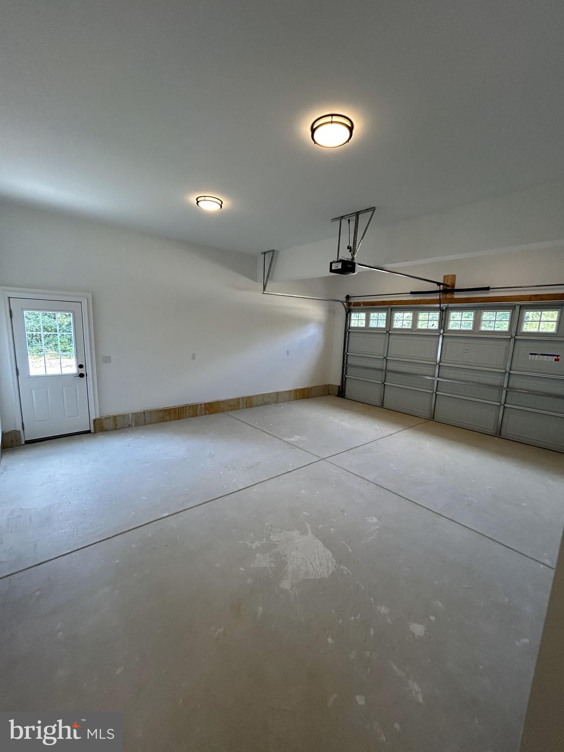 1178 South Spring Road Vineland, NJ 08361 - Photo 44 of 45 a view of a livingroom with furniture