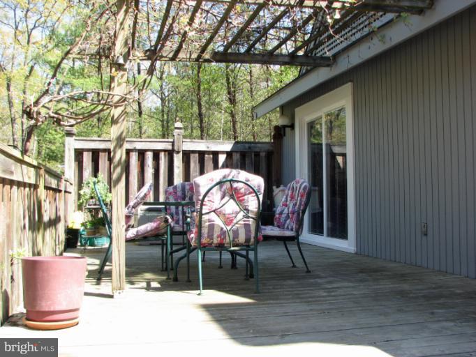 7005 Henson Landing Road Welcome, MD 20693 - Photo 10 of 22 Side deck