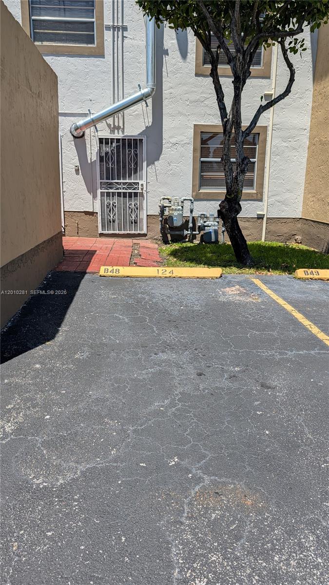 4655 Palm Avenue, Unit 124 Hialeah, FL 33012 - Photo 16 of 18