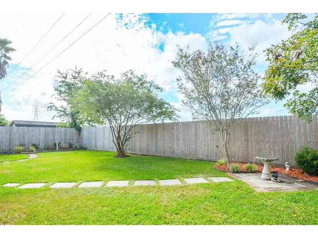 $2,000 | 23035 South Waterlily Drive, Richmond, TX 77406