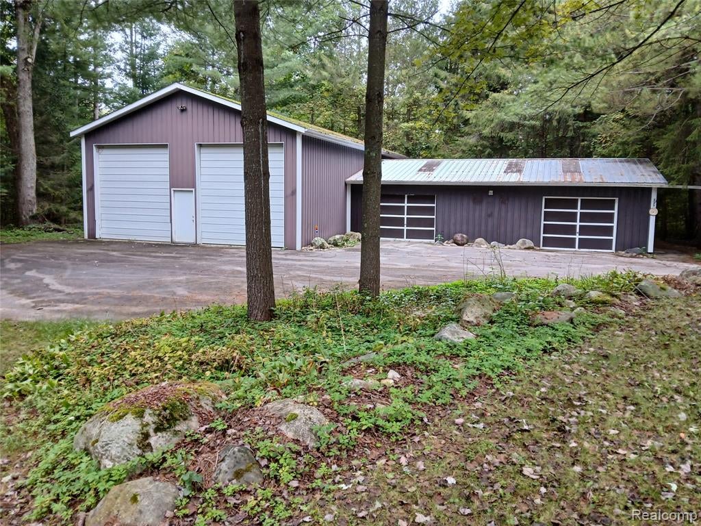 2160 Sanilac Road Caro, MI 48723 - Photo 4 of 42 Gallery Image 4