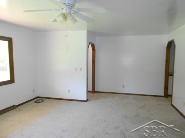 31349767-4.JPG