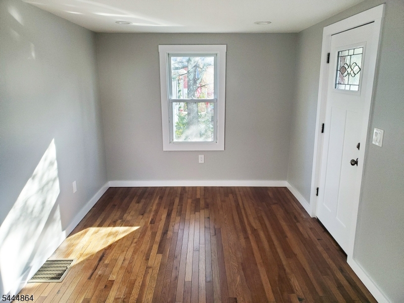 29 Millbrook Road New Vernon, NJ 07976 - Photo 4 of 18