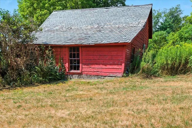 $399,000 | 46 Indian Point Road, Castleton, VT 05732