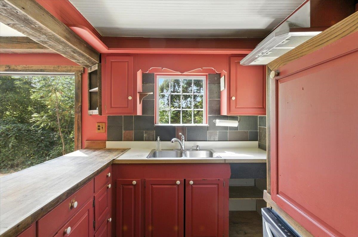 46 Indian Point Road Castleton, VT 05732 - Photo 7 of 36