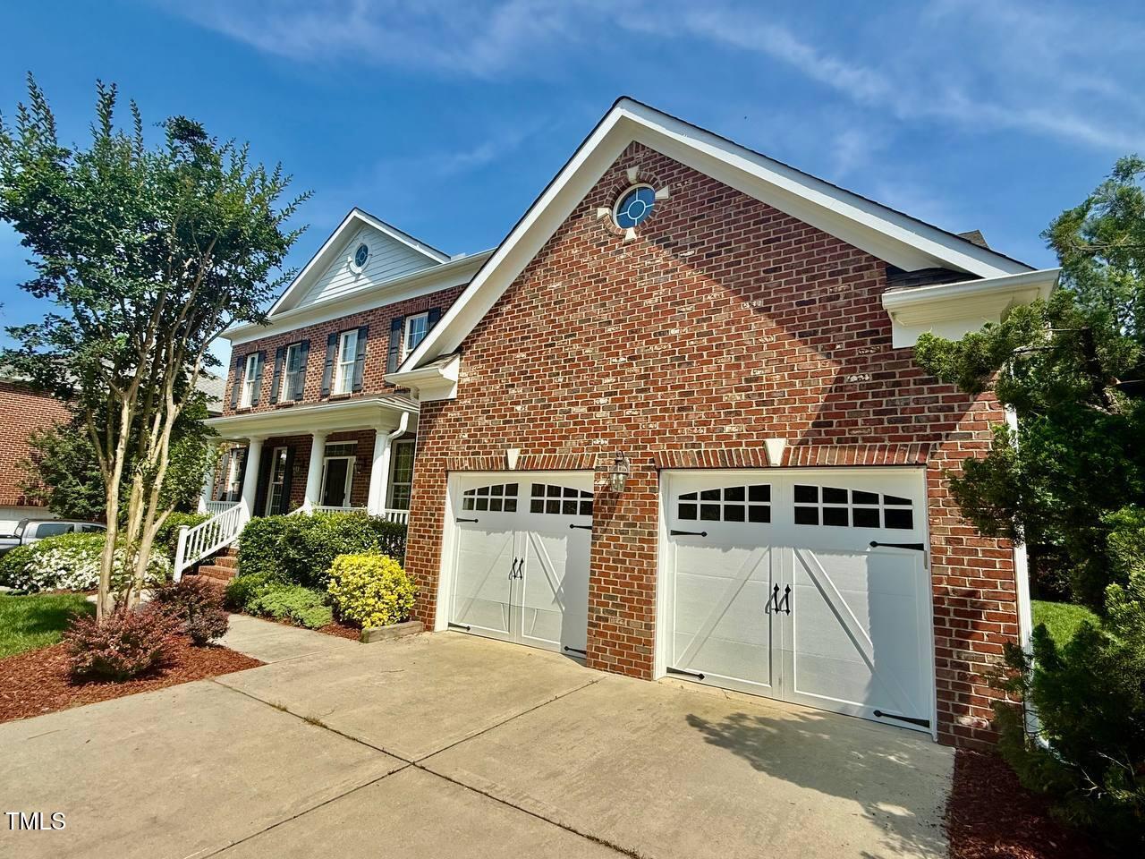 9409 Collingdale Way Raleigh, NC 27617 - Photo 5 of 76 photo_22_2025-06-04_01-10-57