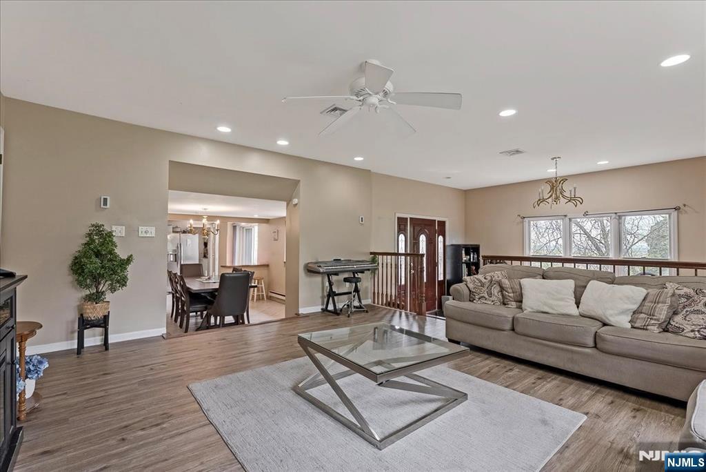 17 Albanese Road Haledon, NJ 07508 - Photo 5 of 28