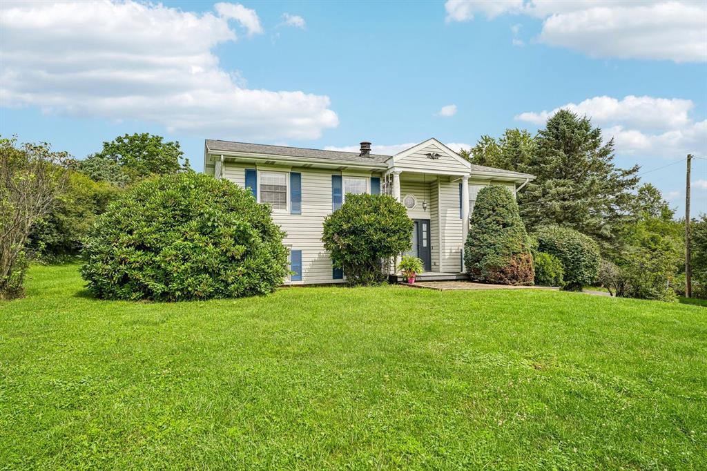 201 Frew Road Ellwood City, PA 16117 - Photo 2 of 40 Gallery Image 2
