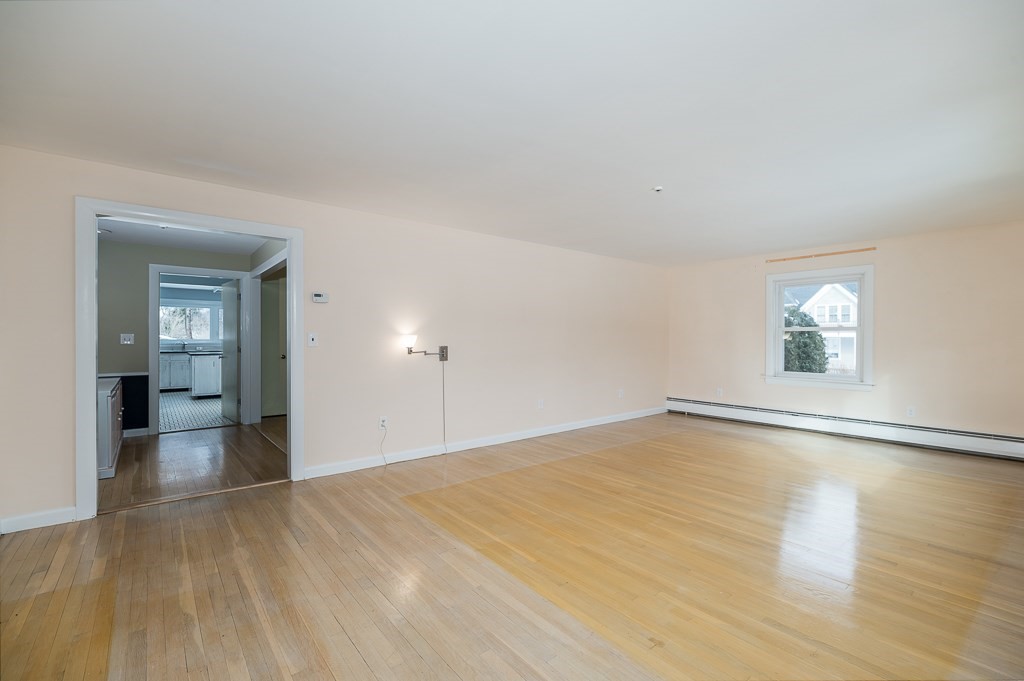 15 Beach Road Gloucester, MA 01930 - Photo 13 of 35