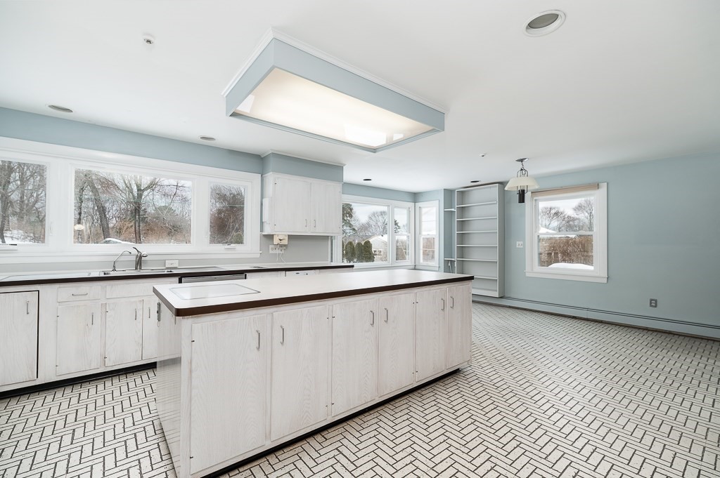 15 Beach Road Gloucester, MA 01930 - Photo 15 of 35