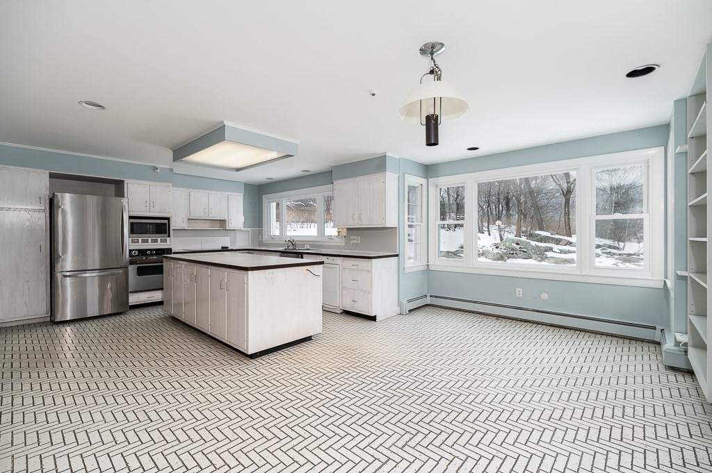 15 Beach Road Gloucester, MA 01930 - Photo 16 of 35