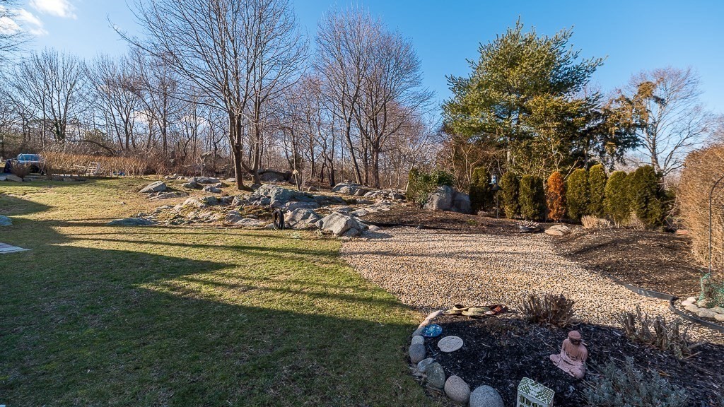 15 Beach Road Gloucester, MA 01930 - Photo 4 of 35