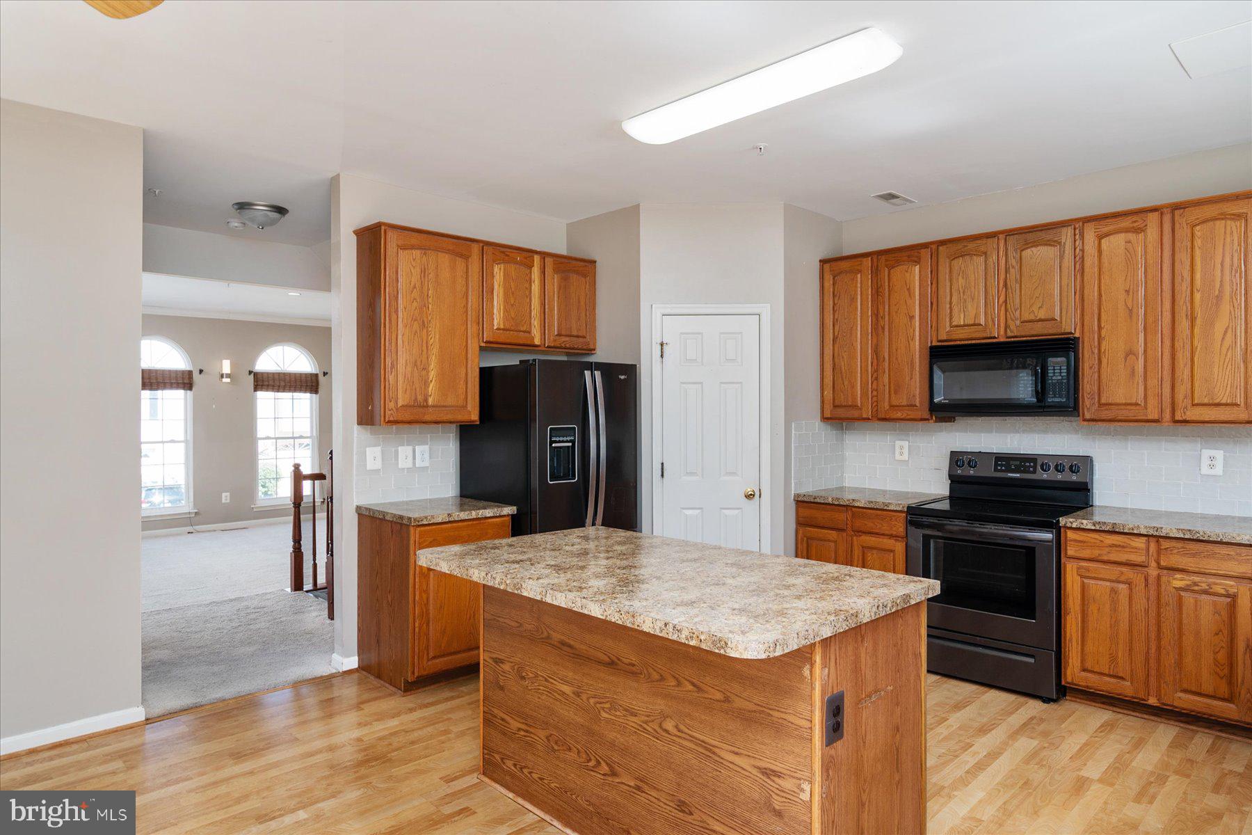 8708 Riverscape Court Odenton, MD 21113 - Photo 3 of 36