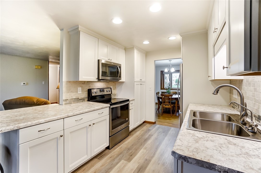 925 East David Road Kettering, OH 45429 - Photo 16 of 52