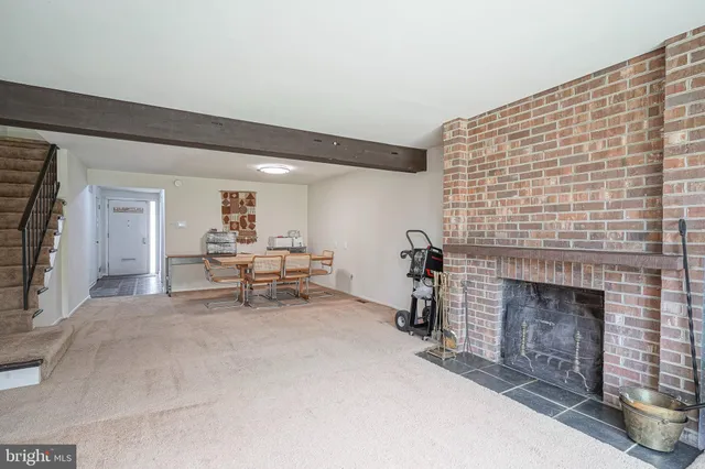 $285,000 | 4 West Close, Moorestown, NJ 08057