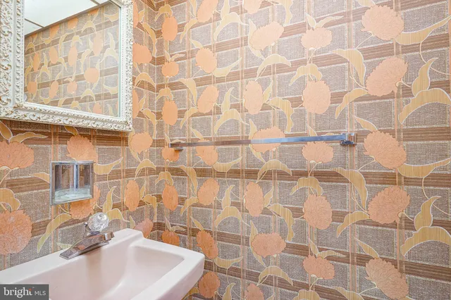 $285,000 | 4 West Close, Moorestown, NJ 08057