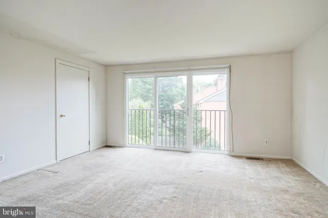 $285,000 | 4 West Close, Moorestown, NJ 08057