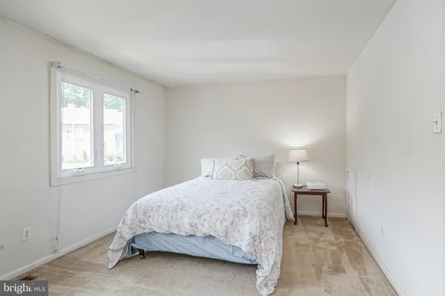 $285,000 | 4 West Close, Moorestown, NJ 08057