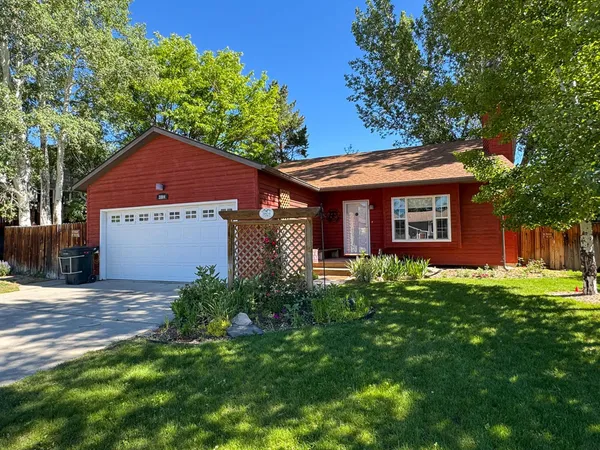 $325,000 | 3804 Tam-O-Shanter Drive, Riverton, WY 82501
