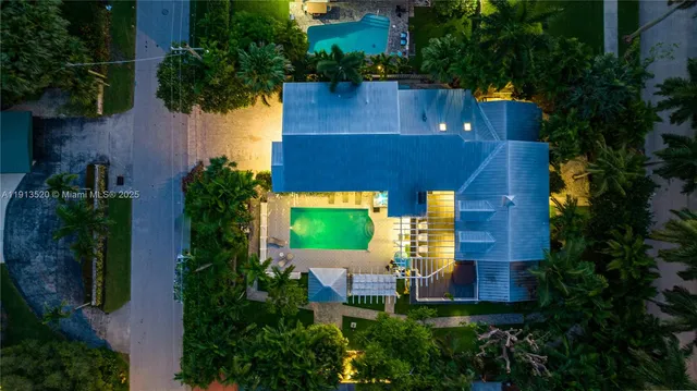 $2,600,000 | 1025 North Southlake Drive, Hollywood, FL 33019