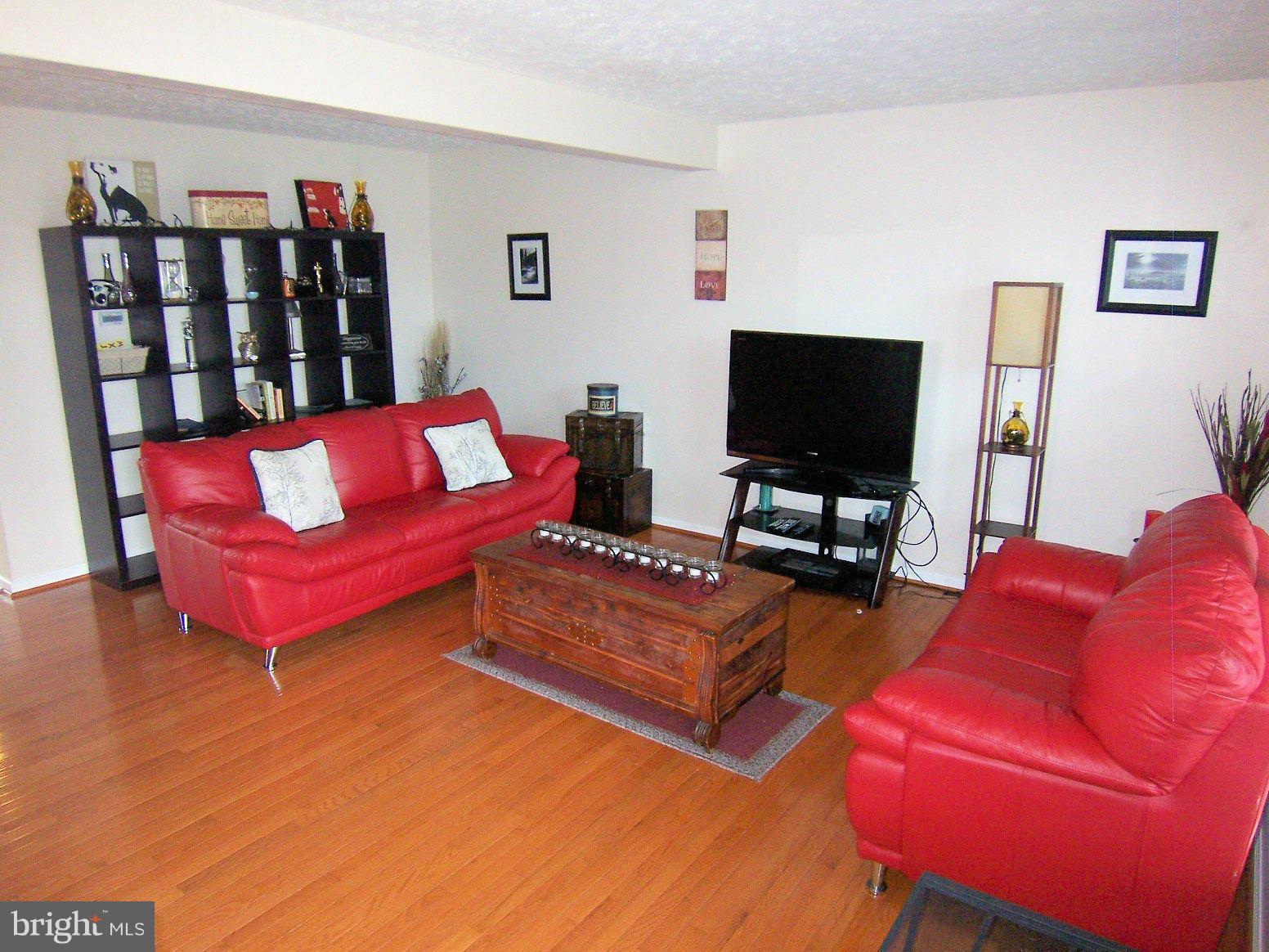 529 Constant Ridge Court Abingdon, MD 21009 - Photo 6 of 33 Living Room