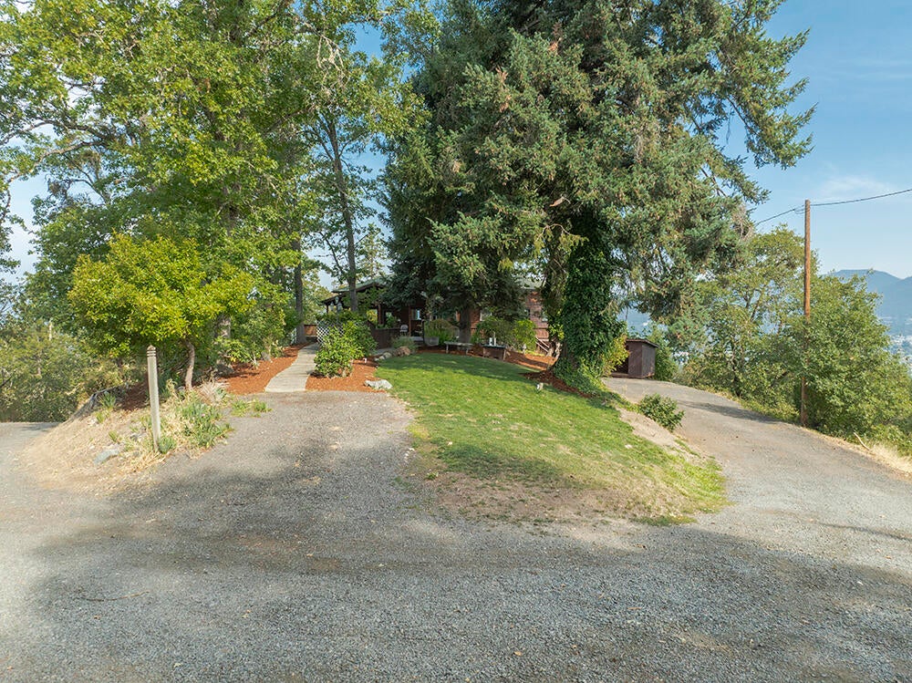 2931 Harbeck Road Grants Pass, OR 97527 - Photo 36 of 59 36