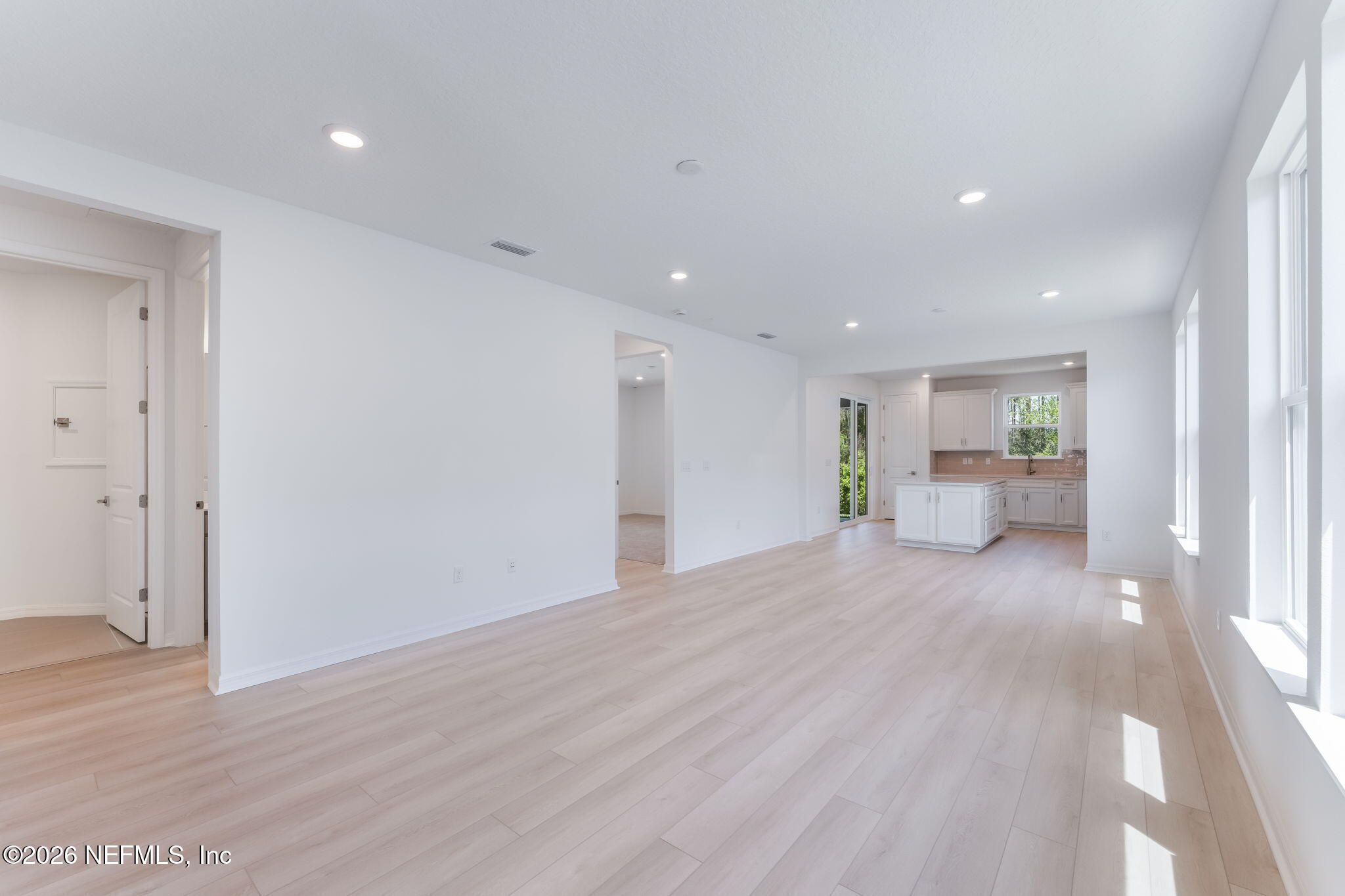 614 Ecliptic Loop Yulee, FL 32097 - Photo 11 of 60 13-web-or-mls-Living room