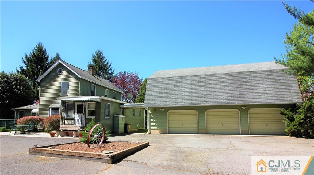 252 Rues Lane East Brunswick, NJ 08816 - Photo 2 of 25 Gallery Image 2