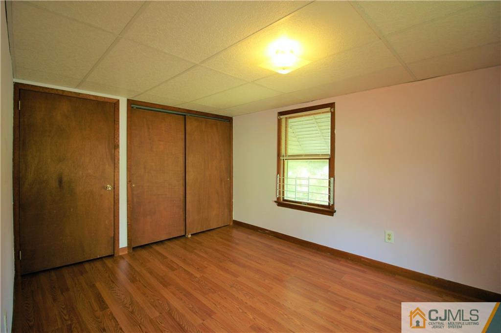252 Rues Lane East Brunswick, NJ 08816 - Photo 15 of 25 Gallery Image 15