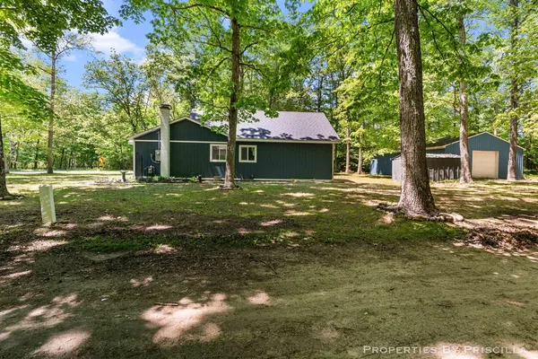 $269,900 | 4457 South Croton Hardy Drive, Newaygo, MI 49337