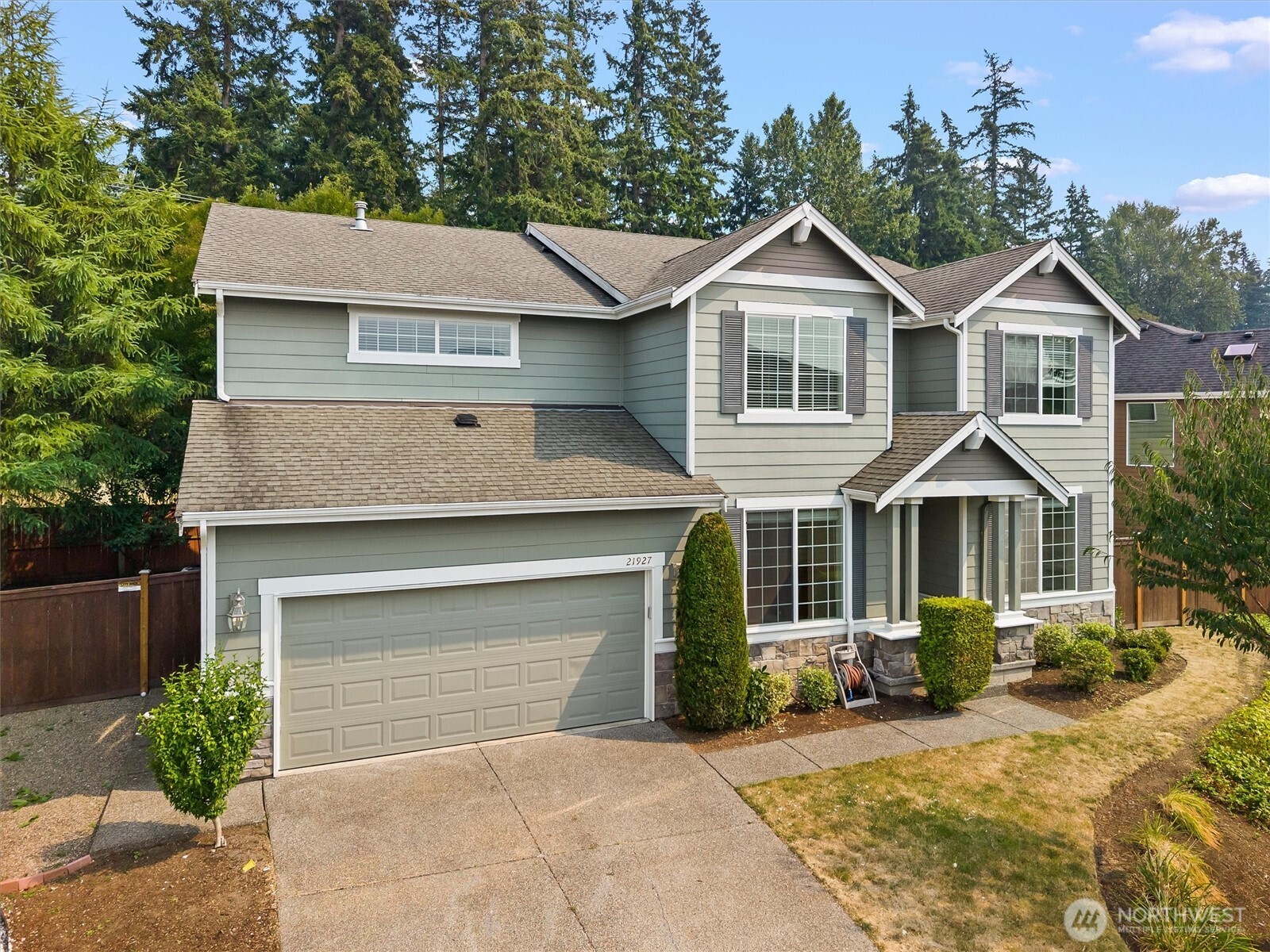 21927 44th Drive Southeast Bothell, WA 98021 - Photo 2 of 38 Gallery Image 2