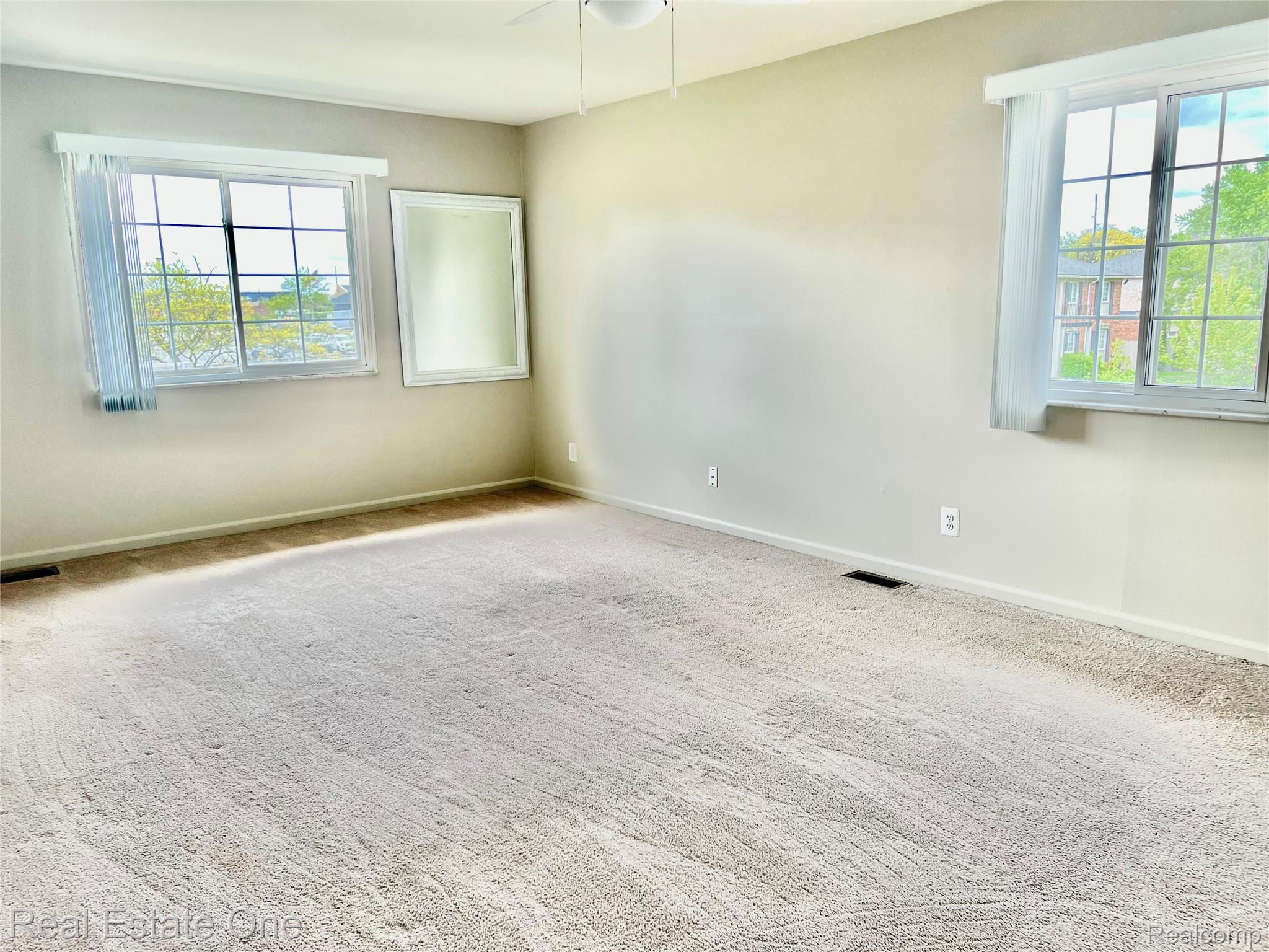 6121 Orchard Lake Road, Unit 202 West Bloomfield, MI 48322 - Photo 9 of 18 6121 Orchard 202 5.jpeg