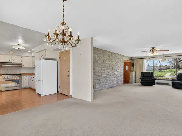 $295,000 | 1200 North May Street, Joliet, IL 60435