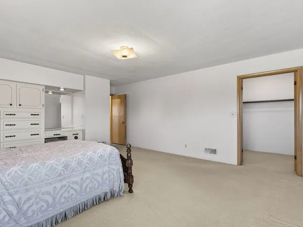 $295,000 | 1200 North May Street, Joliet, IL 60435